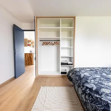 Beautiful House Near For 12 People *
