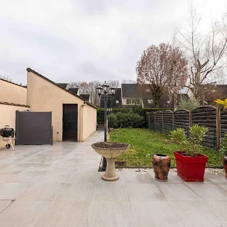 Beautiful House Near For 12 People * 샹-쉬르-마른