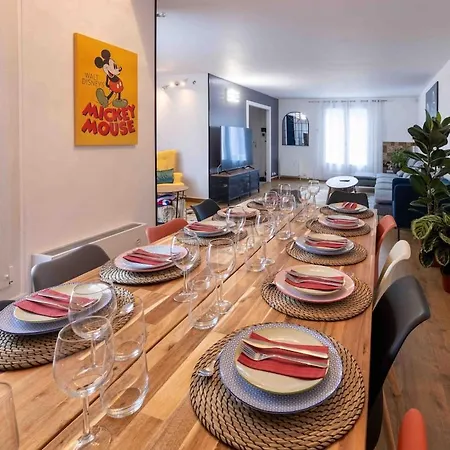 빌라 Beautiful House Near For 12 People 샹-쉬르-마른