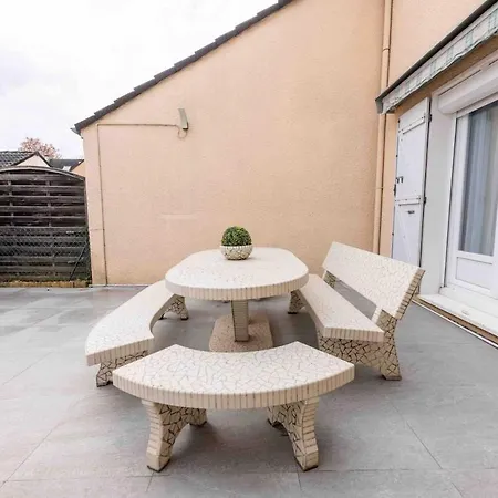 Beautiful House Near For 12 People 빌라