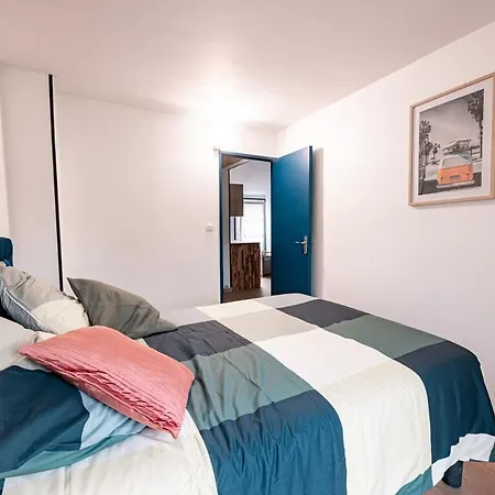 Beautiful House Near For 12 People *